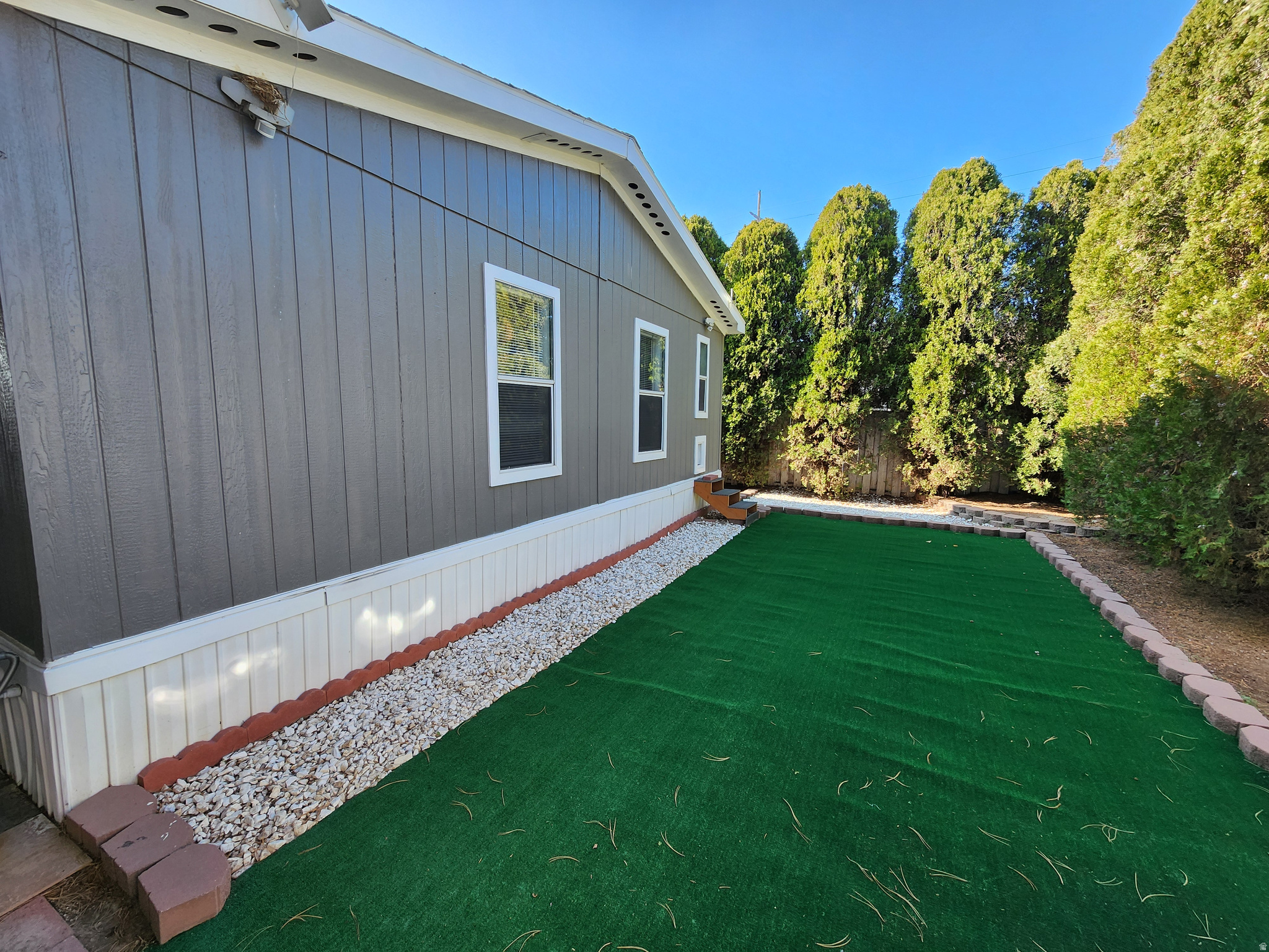 MEADOWBROOK VILLAGE - Residential