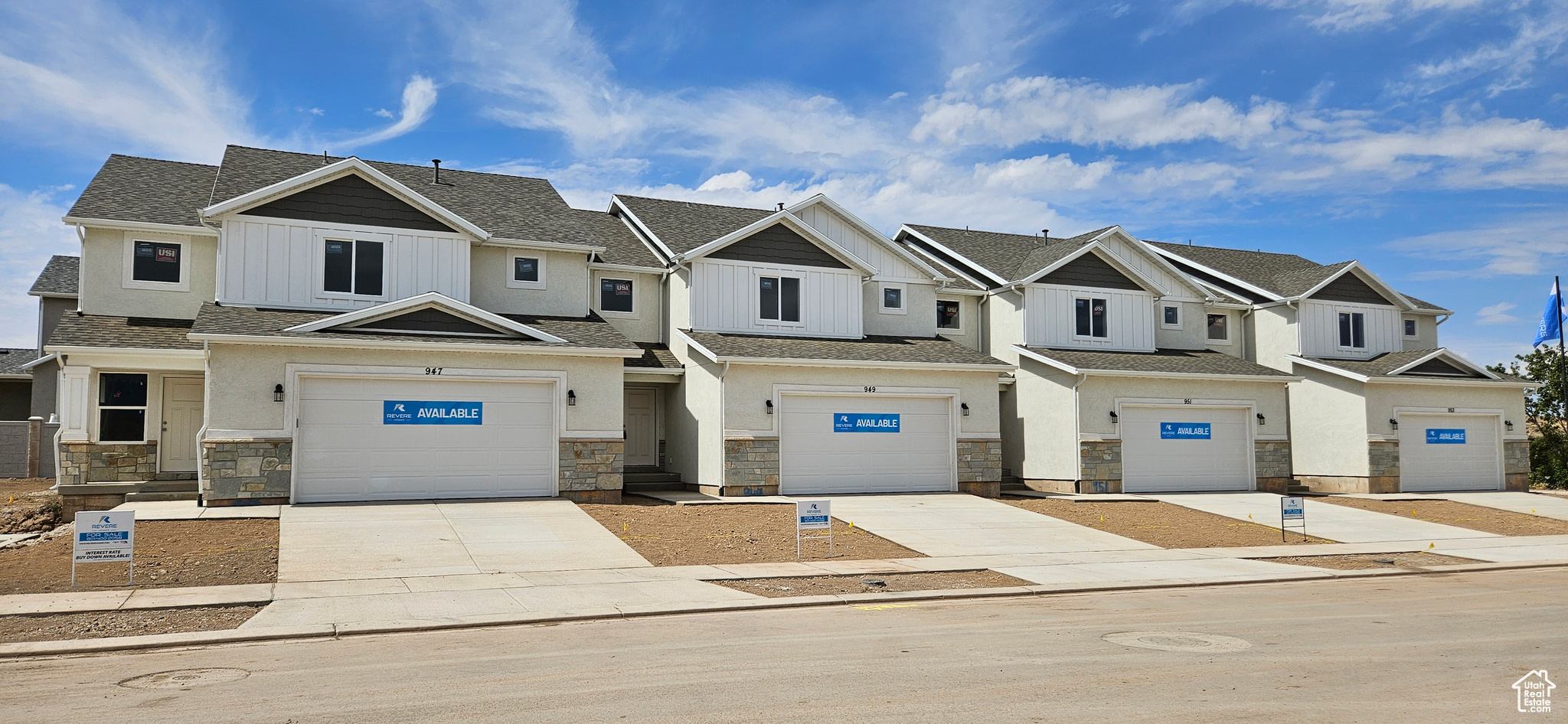 APPLE HOLLOW AT THE ORCHARDS - Residential
