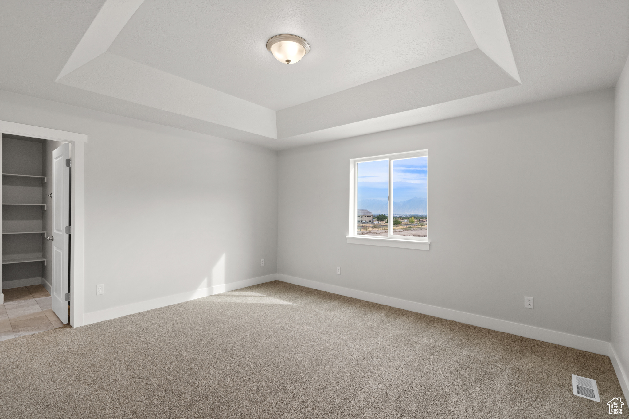 APPLE HOLLOW AT THE ORCHARDS - Residential