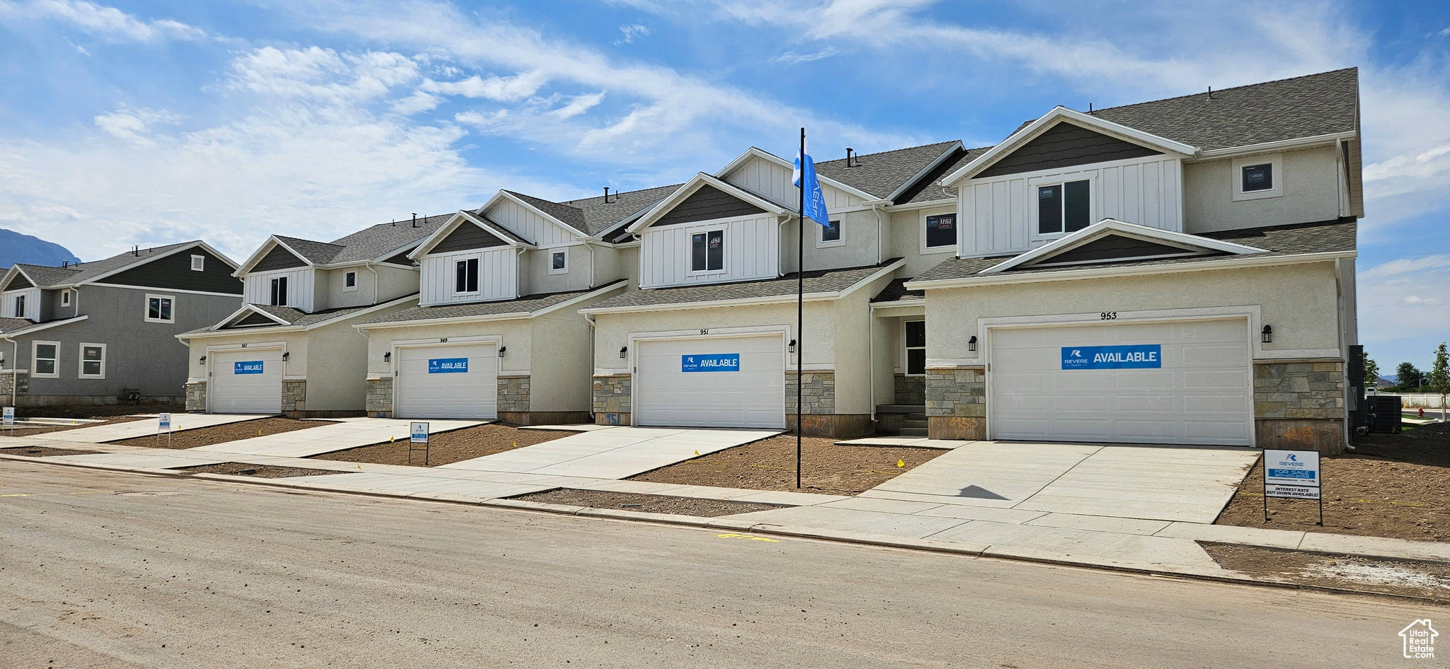 APPLE HOLLOW AT THE ORCHARDS - Residential