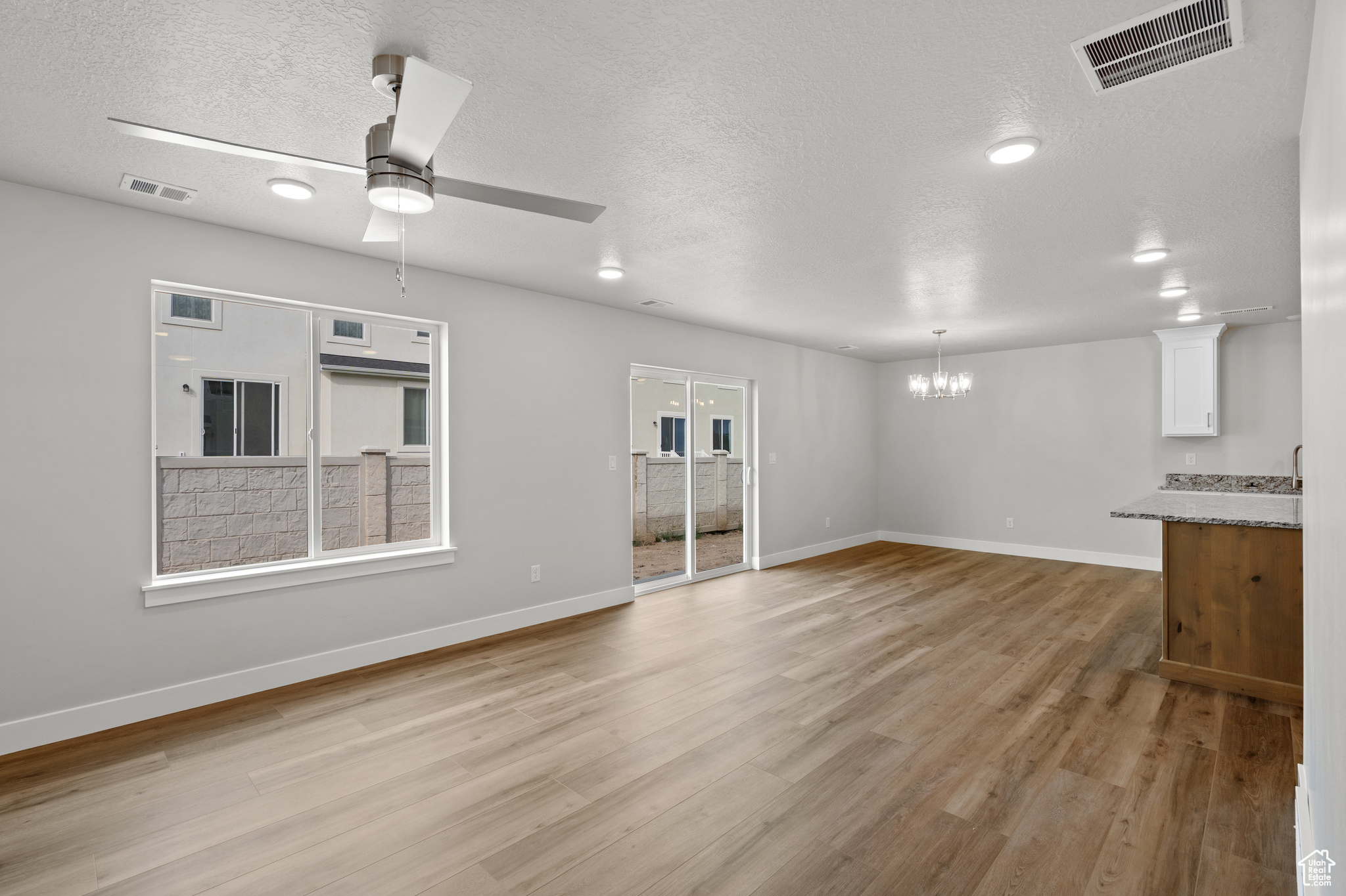APPLE HOLLOW AT THE ORCHARDS - Residential