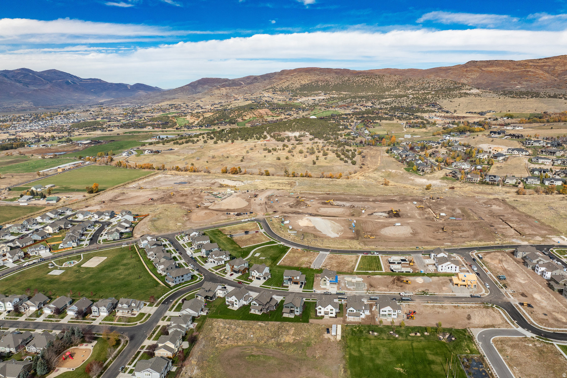 THE CROSSING - Residential