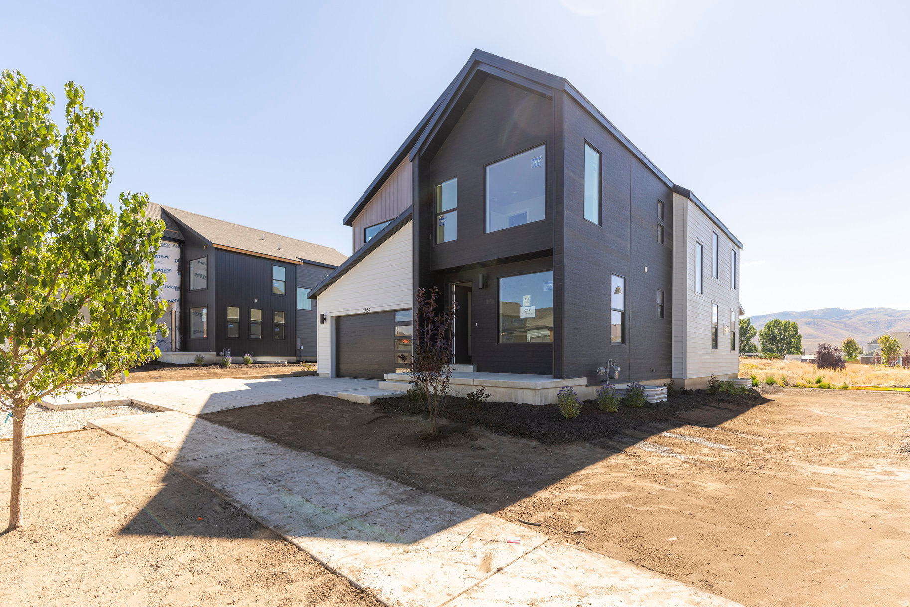 THE CROSSING - Residential