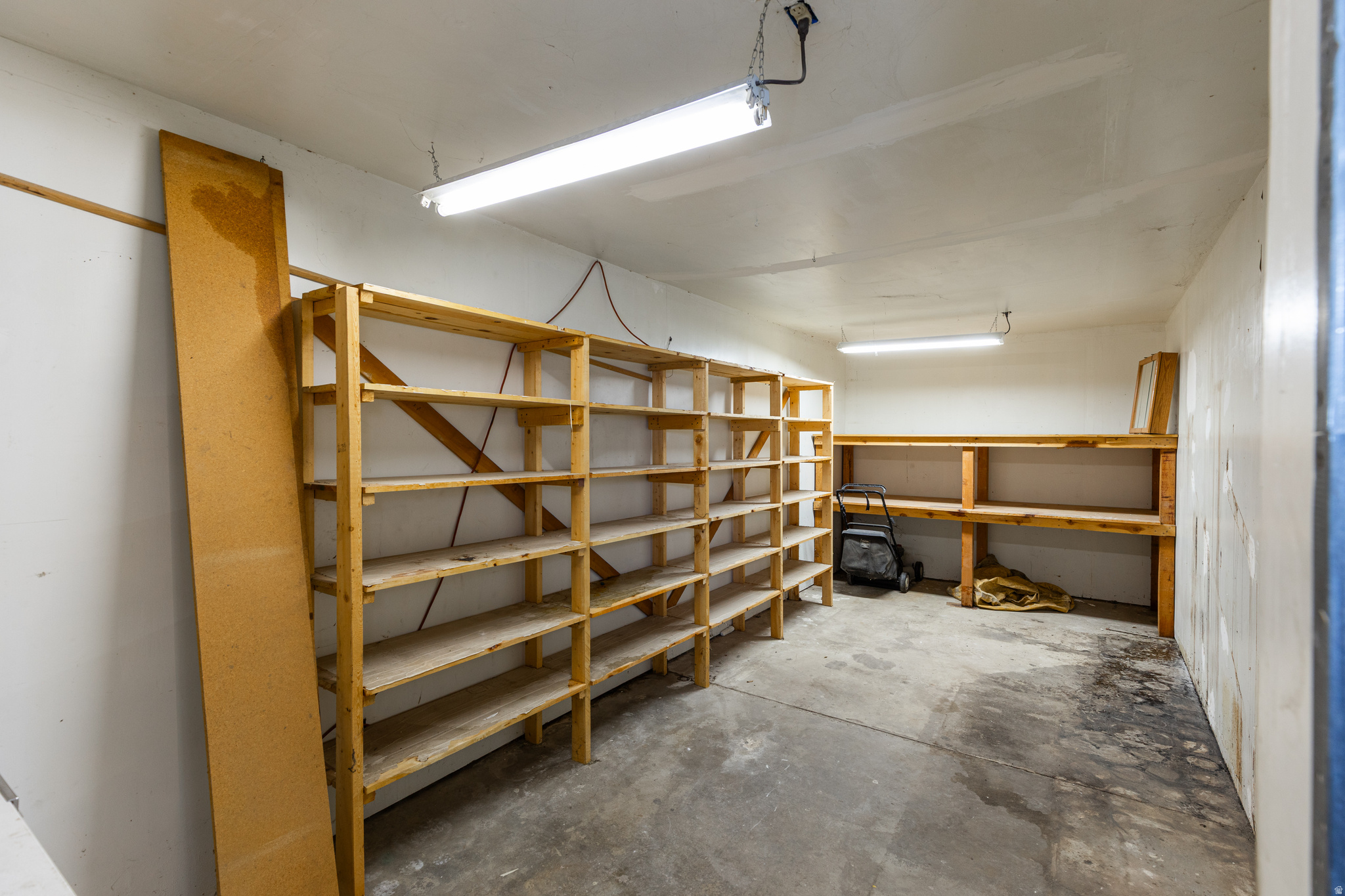 THE COUNTRY SQUIRE S - Residential