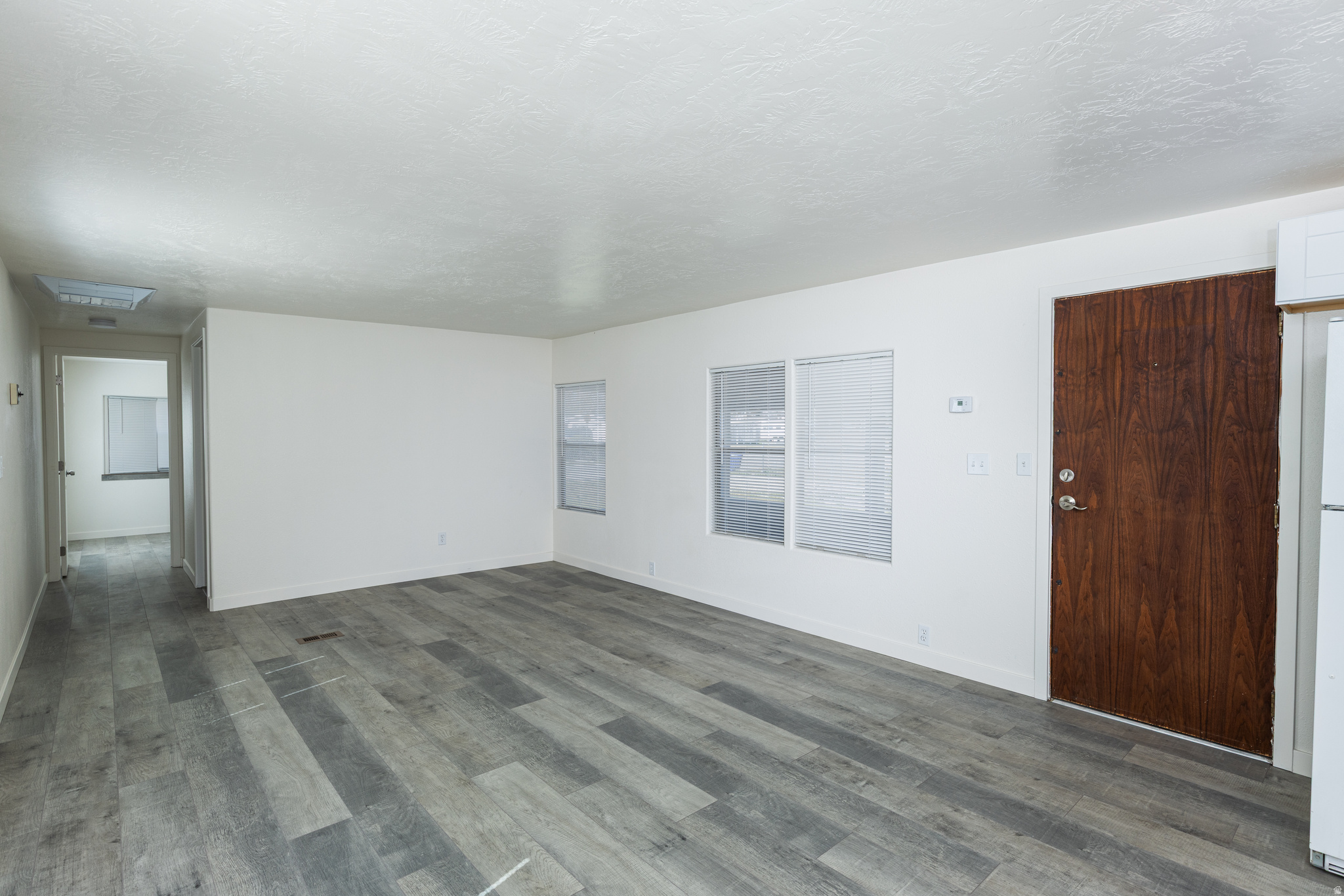 THE COUNTRY SQUIRE S - Residential