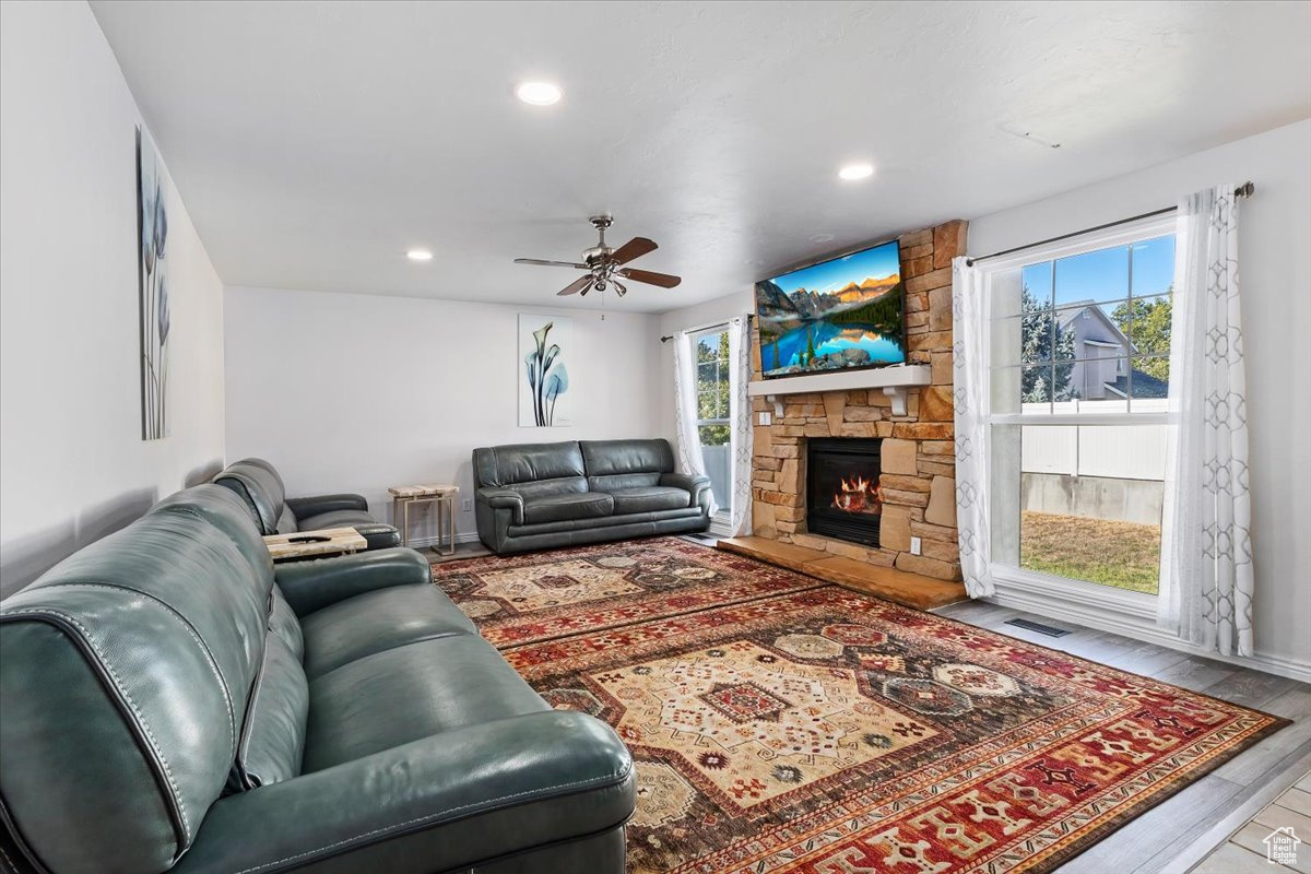 MEADOWS AT HIDDEN CO - Residential