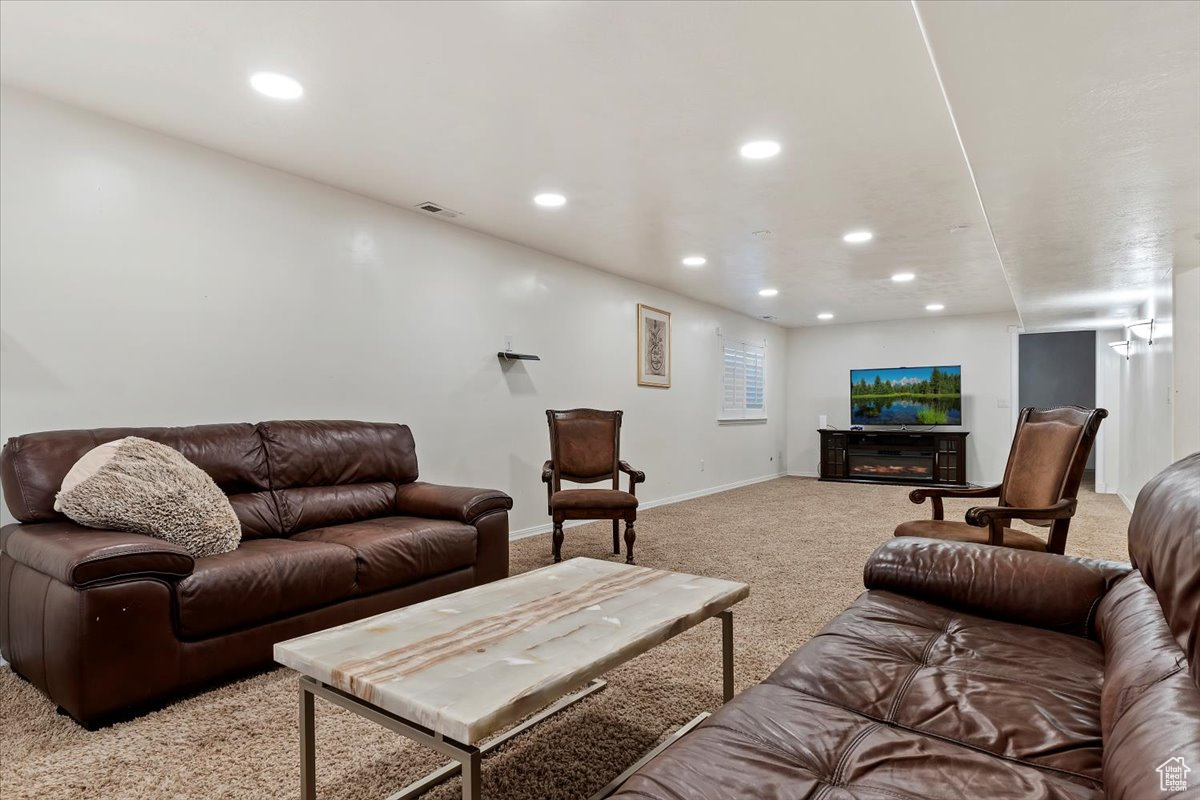 MEADOWS AT HIDDEN CO - Residential