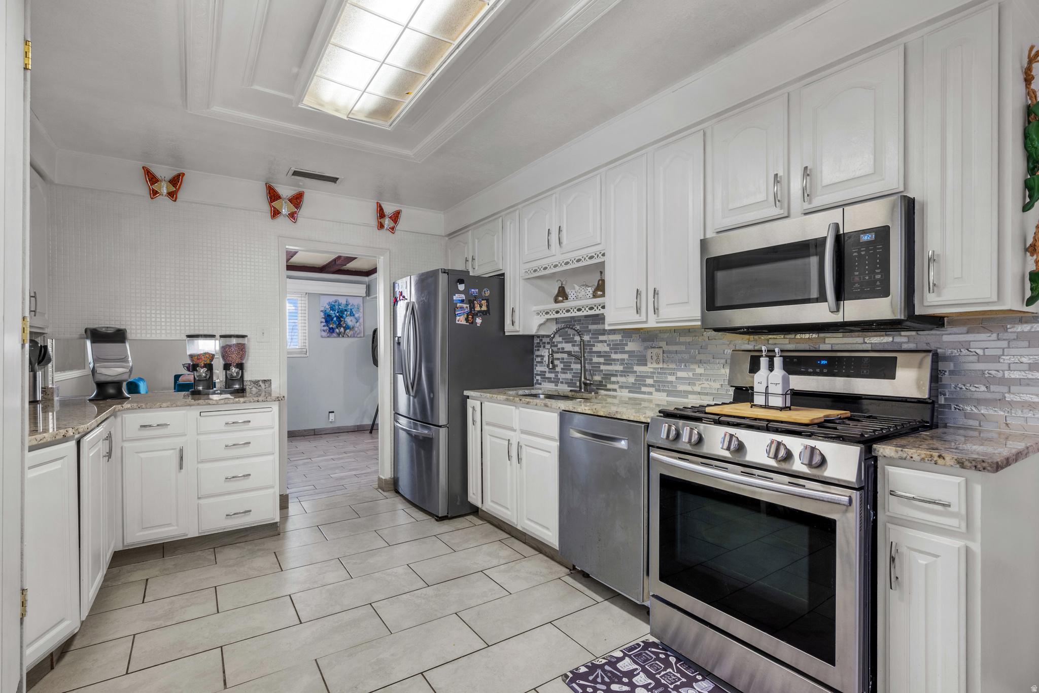 HOFFMAN HEIGHTS - Residential