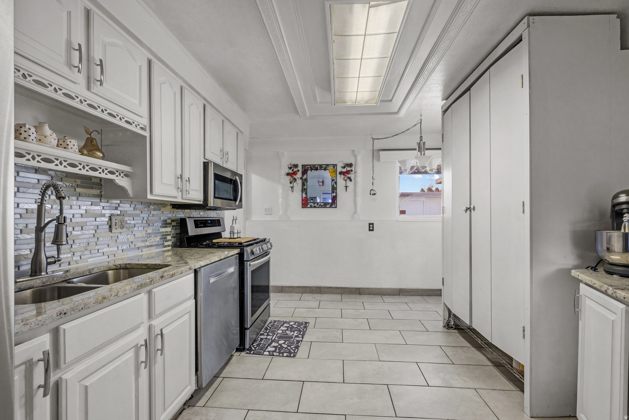 HOFFMAN HEIGHTS - Residential