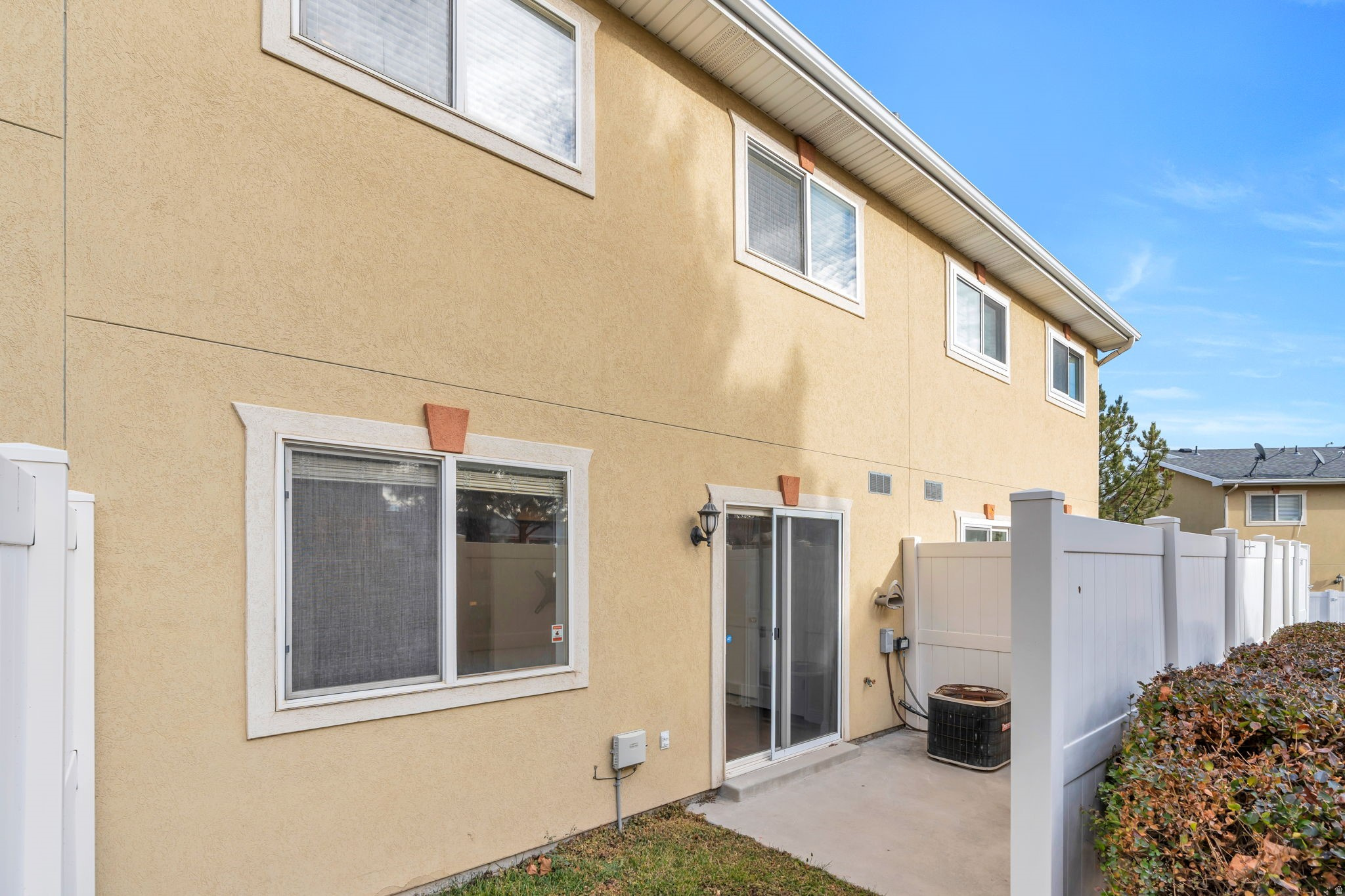 TUSCANY TOWNHOMES PHASE 1 CONDO - Residential