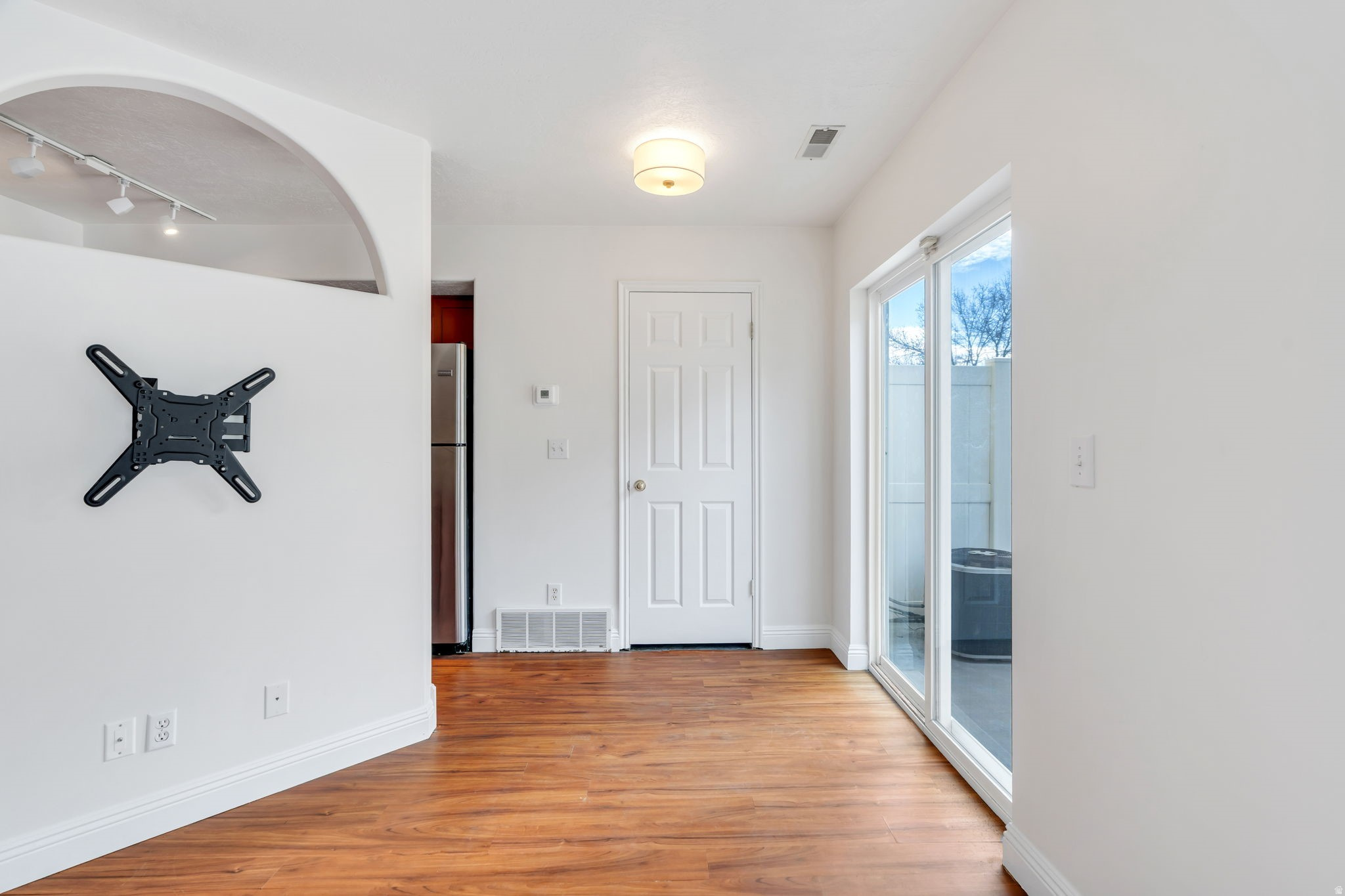 TUSCANY TOWNHOMES PHASE 1 CONDO - Residential