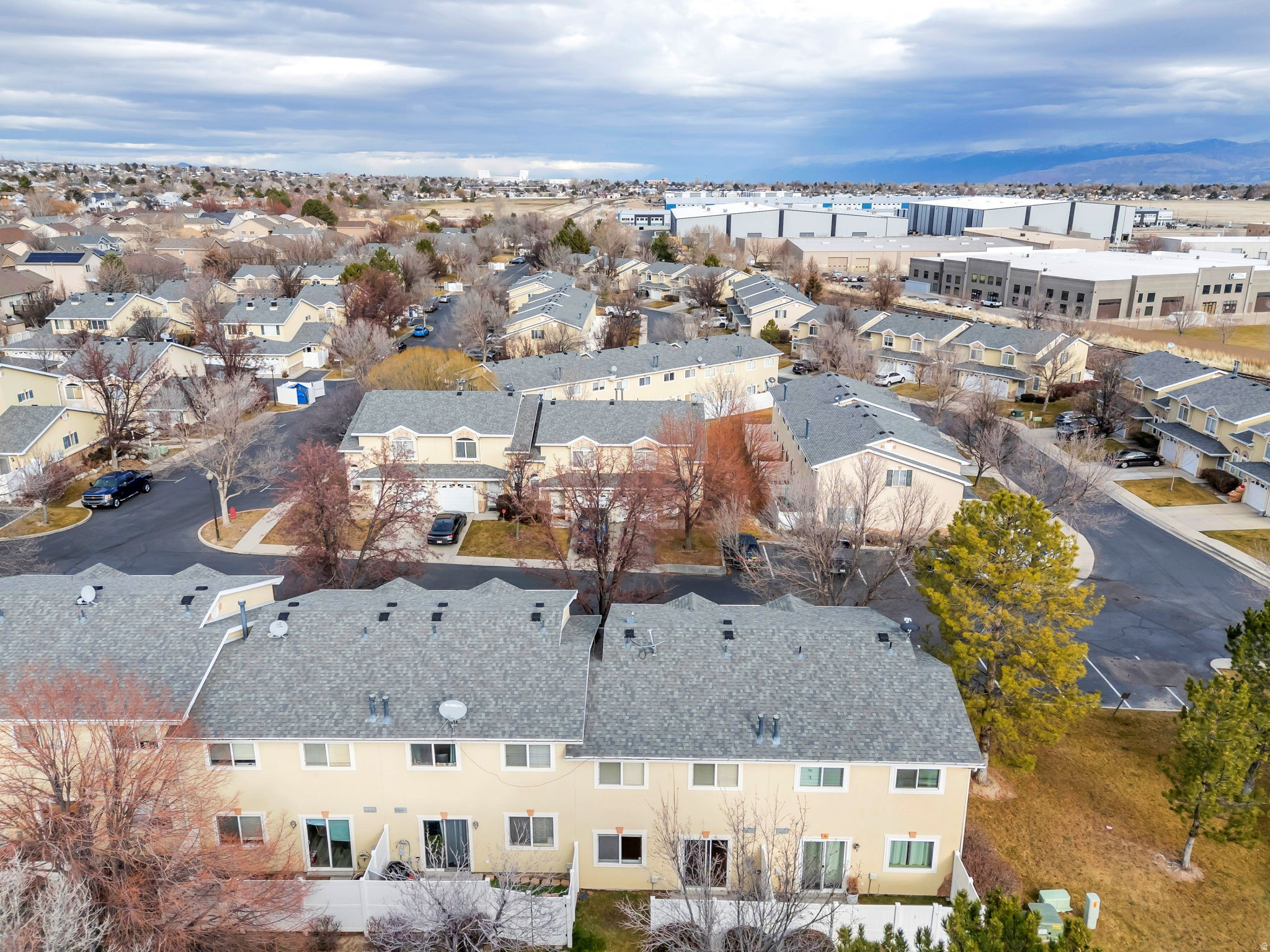 TUSCANY TOWNHOMES PHASE 1 CONDO - Residential