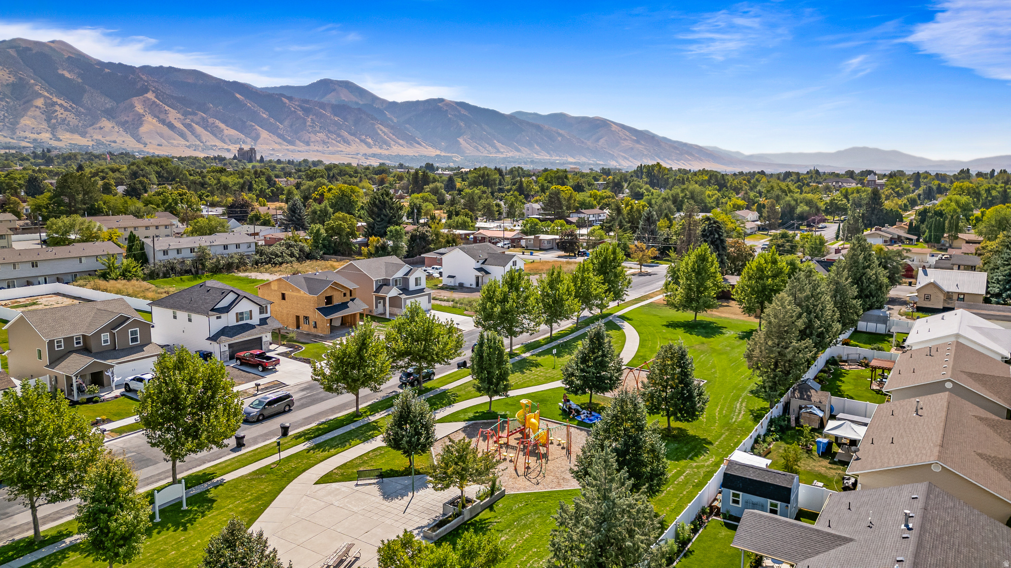 COTTONWOOD PARK - Residential