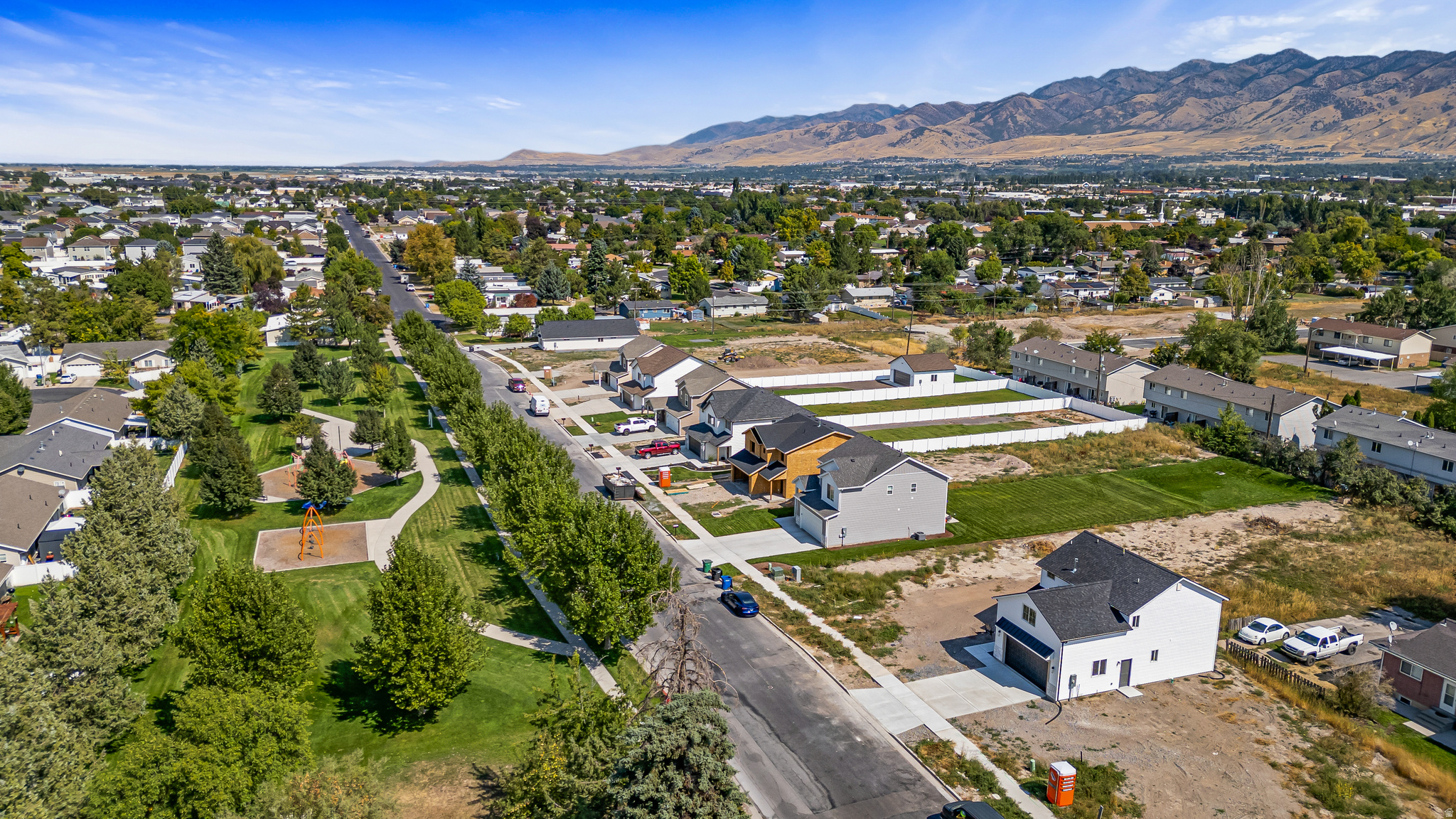 COTTONWOOD PARK - Residential