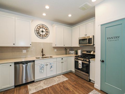 Tiny photo for 6187 W BIRCH RUN RD, South Jordan, UT 84009 (MLS # 2156258)
