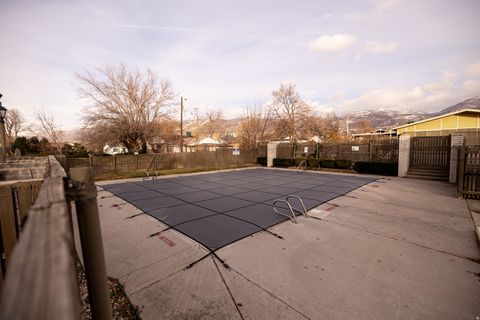 Tiny photo for 323 S PEACH LN, Bountiful, UT 84010 (MLS # 2126873)