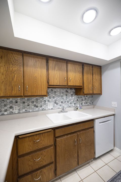 Tiny photo for 323 S PEACH LN, Bountiful, UT 84010 (MLS # 2126873)