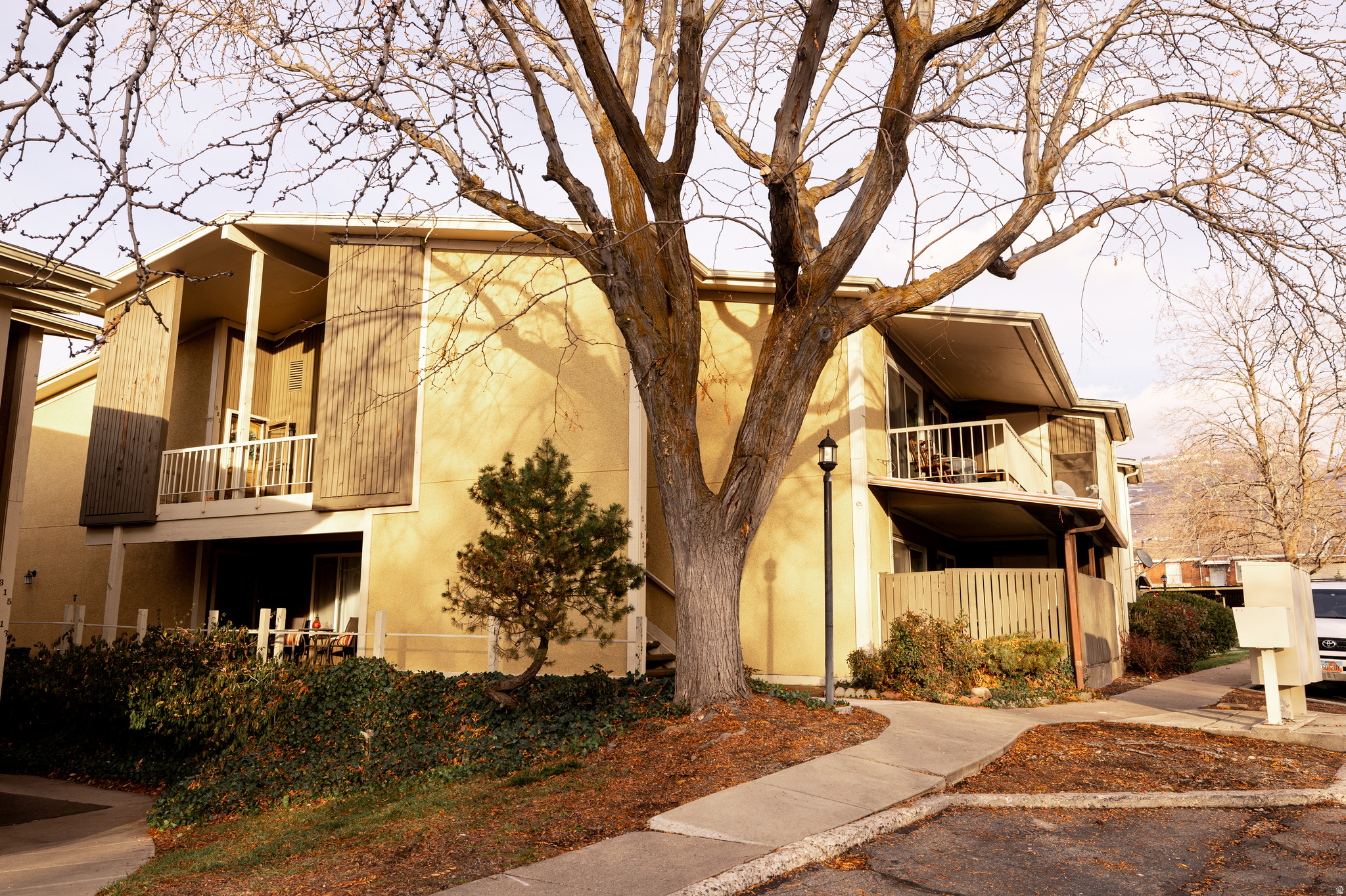 THREE FOUNTAINS - Residential