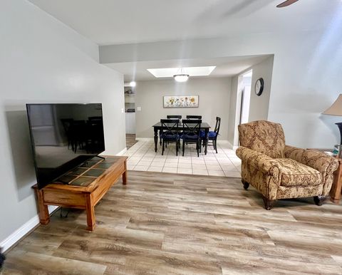 Tiny photo for 323 S PEACH LN, Bountiful, UT 84010 (MLS # 2126873)