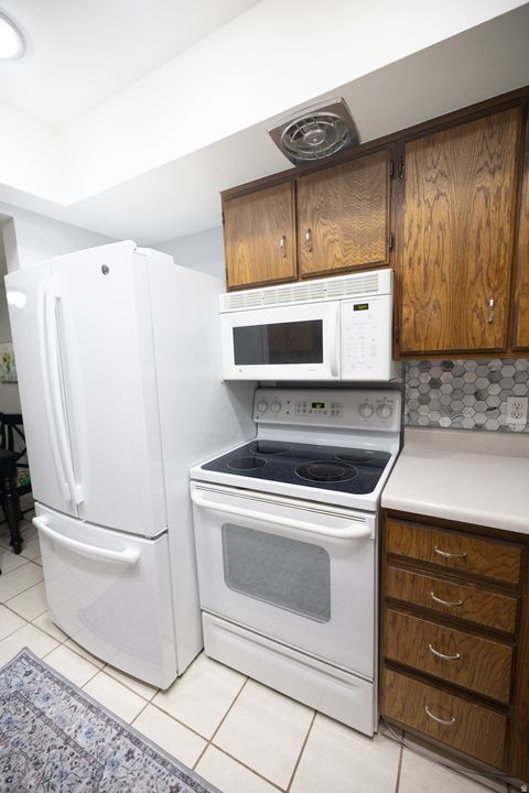 Tiny photo for 323 S PEACH LN, Bountiful, UT 84010 (MLS # 2126873)