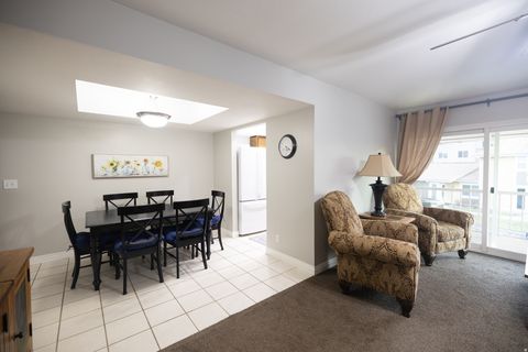 Tiny photo for 323 S PEACH LN, Bountiful, UT 84010 (MLS # 2126873)