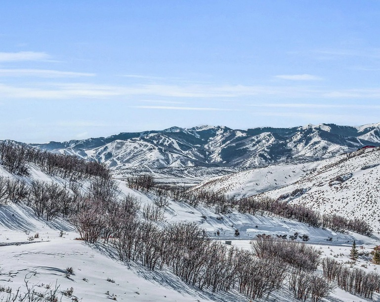 NORTHGATE CANYON - Land