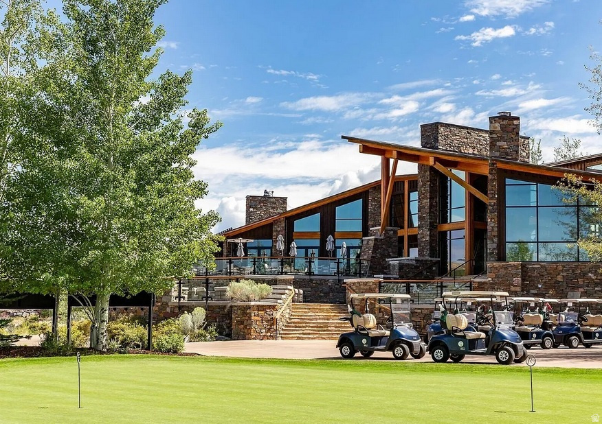 NORTHGATE CANYON - Land