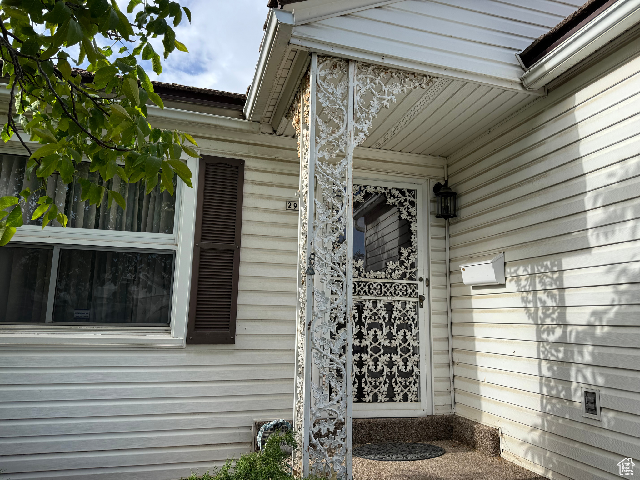 298 N Lakeview Dr, Clearfield, Utah image 2