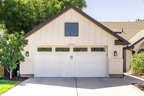 Tiny photo for 2954 E OAKRIDGE DR, Salt Lake City, UT 84109 (MLS # 2183434)