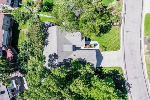 Tiny photo for 2954 E OAKRIDGE DR, Salt Lake City, UT 84109 (MLS # 2183434)