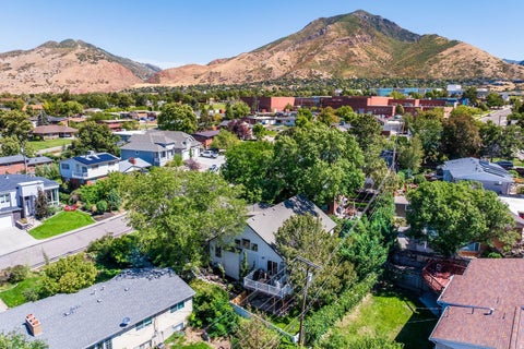 Tiny photo for 2954 E OAKRIDGE DR, Salt Lake City, UT 84109 (MLS # 2183434)