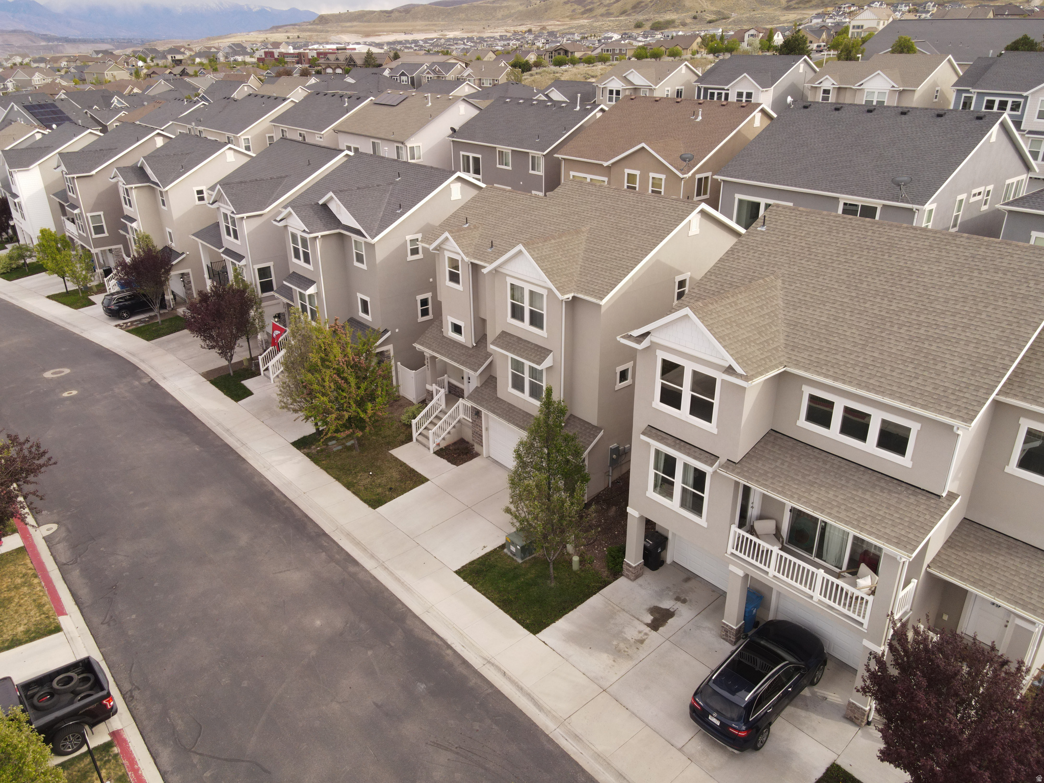 MOUNTAIN HEIGHTS - Residential