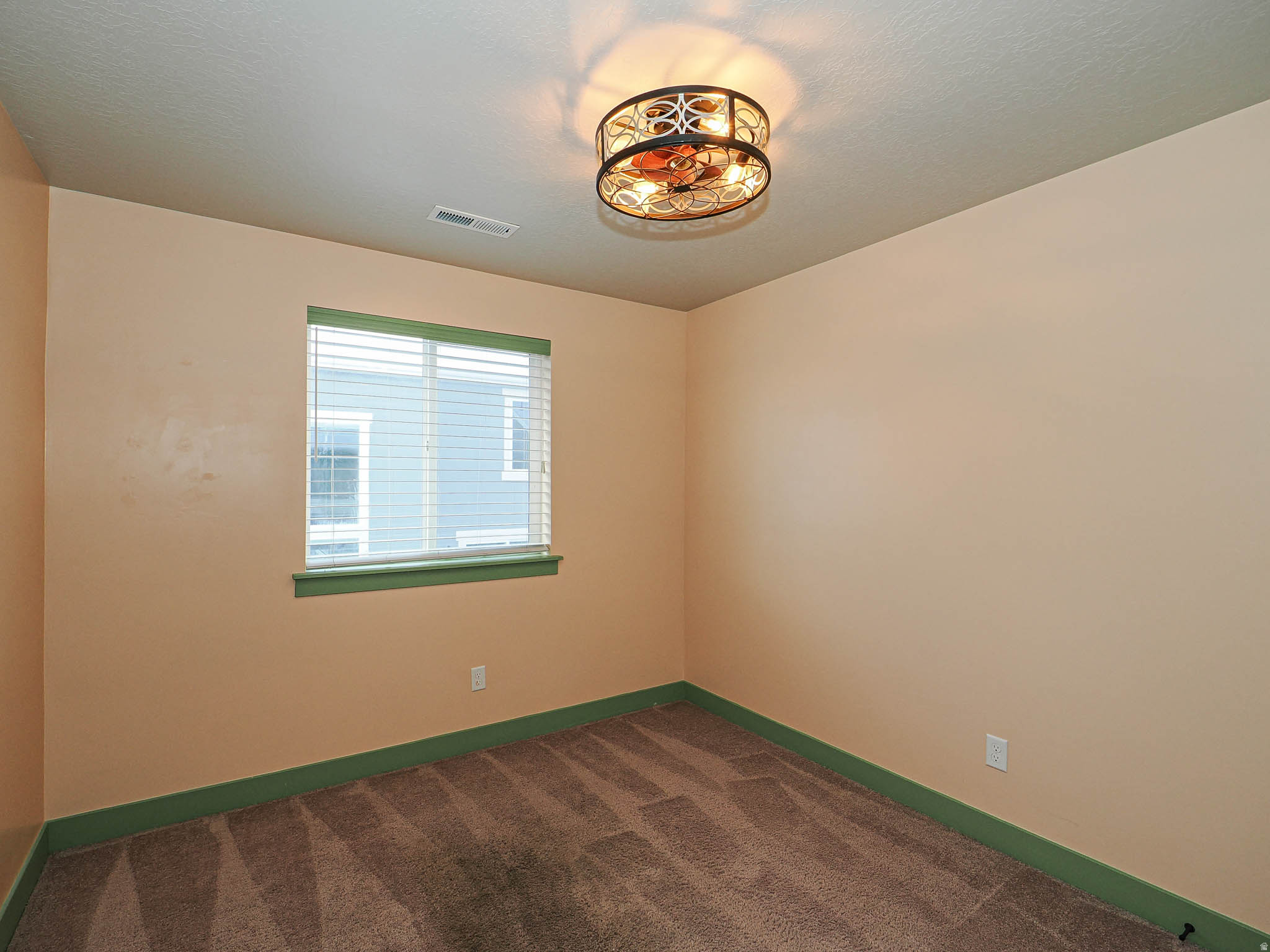 MOUNTAIN HEIGHTS - Residential