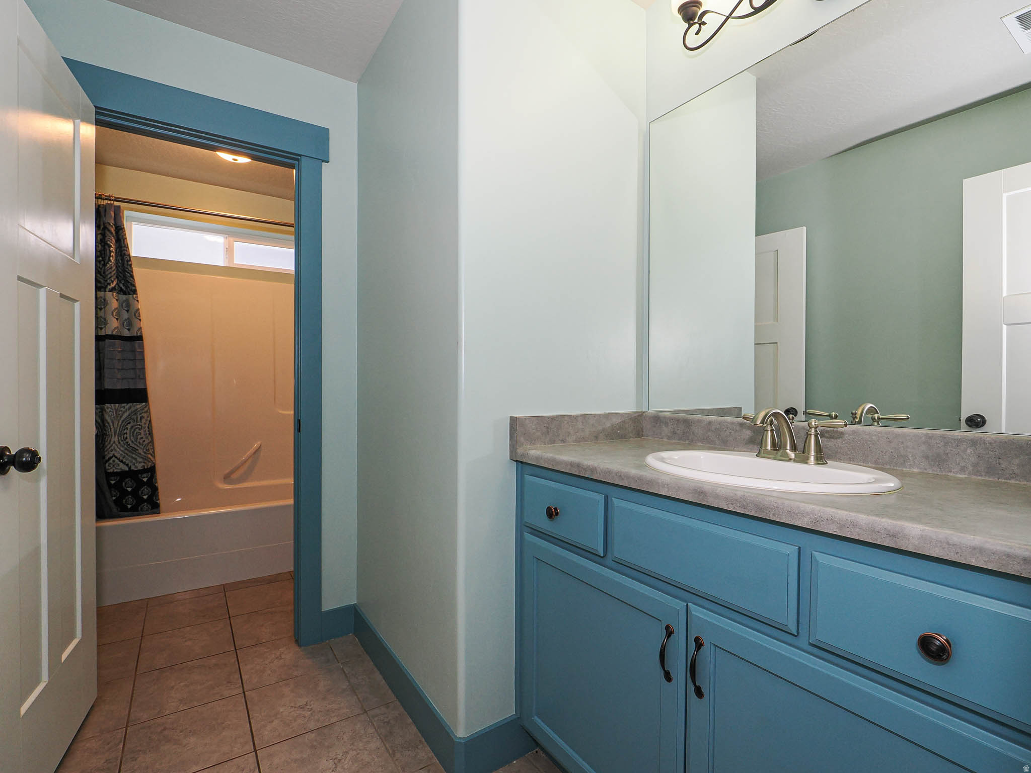 MOUNTAIN HEIGHTS - Residential