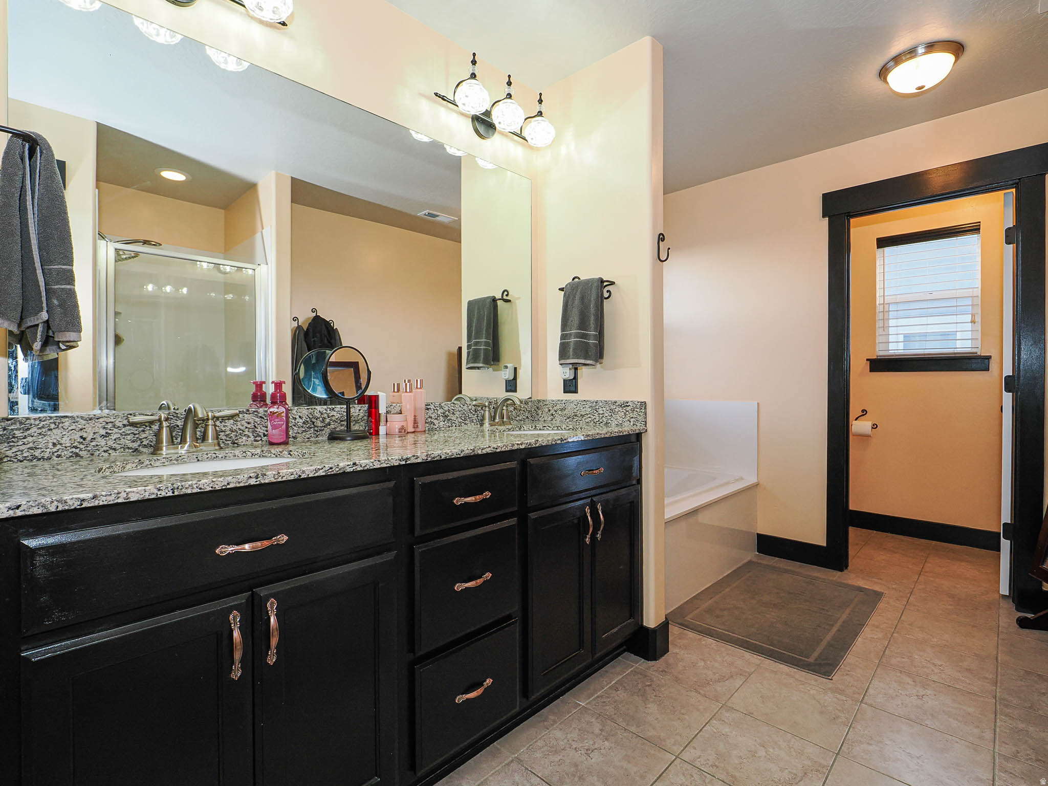 MOUNTAIN HEIGHTS - Residential