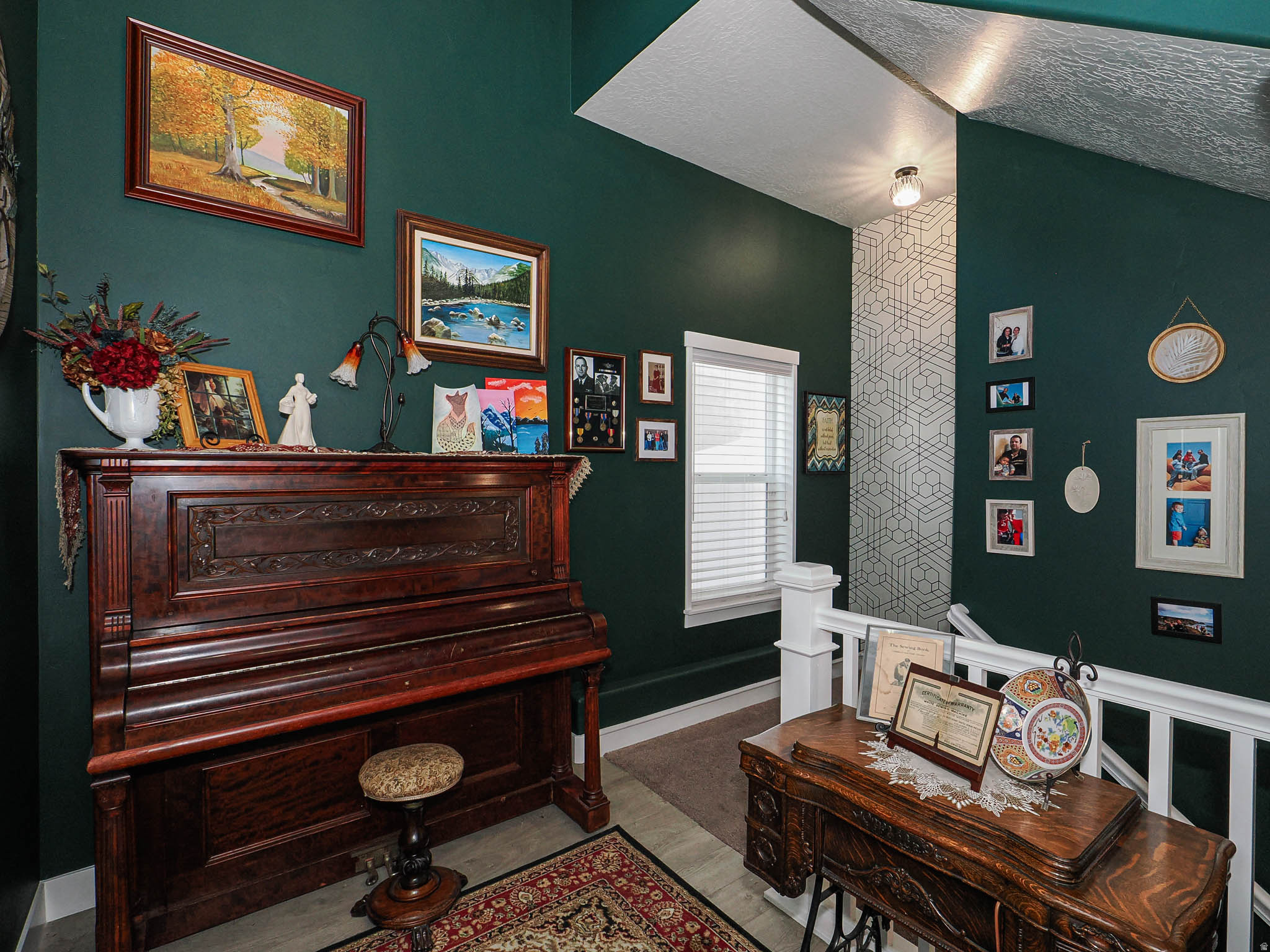 MOUNTAIN HEIGHTS - Residential