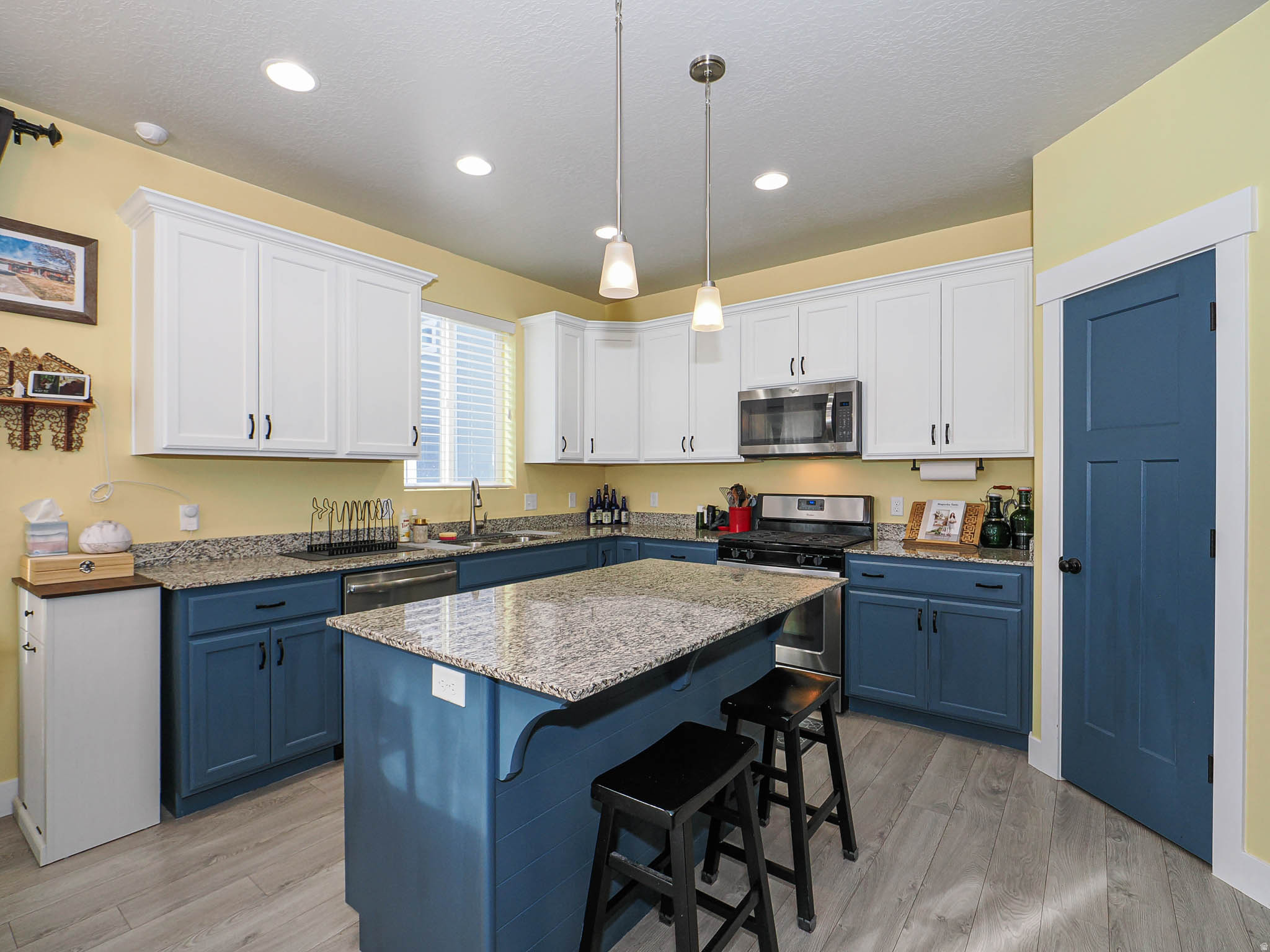 MOUNTAIN HEIGHTS - Residential