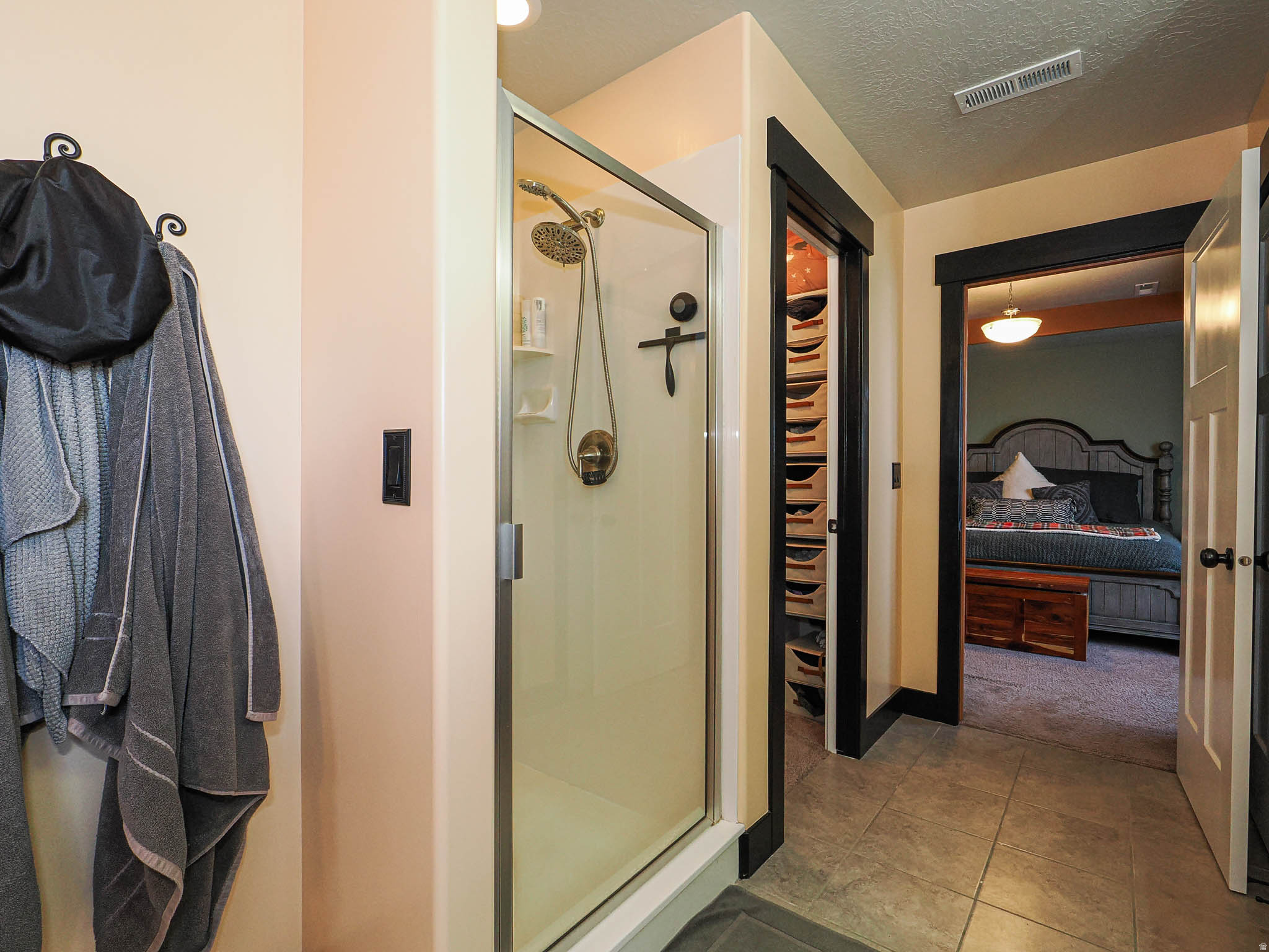 MOUNTAIN HEIGHTS - Residential