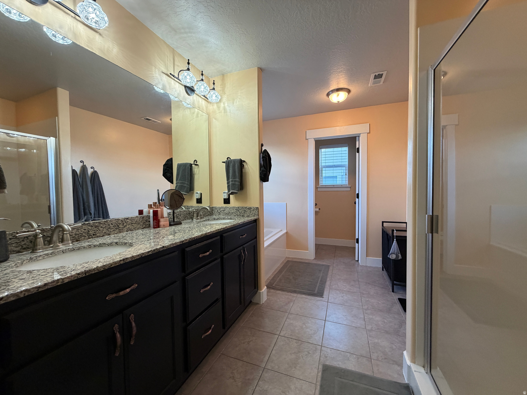 MOUNTAIN HEIGHTS - Residential