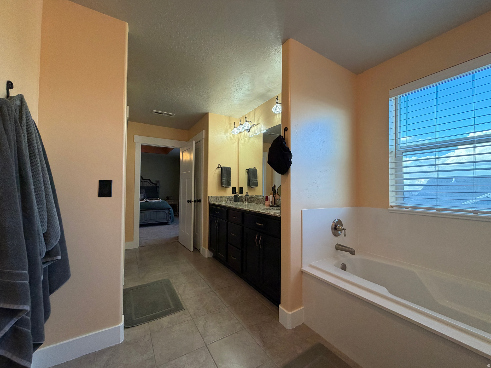 MOUNTAIN HEIGHTS - Residential