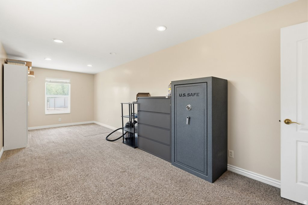 CARAS ACRES - Residential
