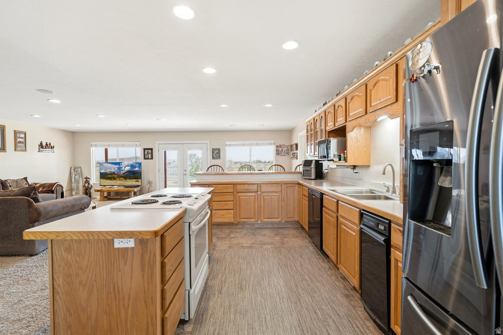CARAS ACRES - Residential