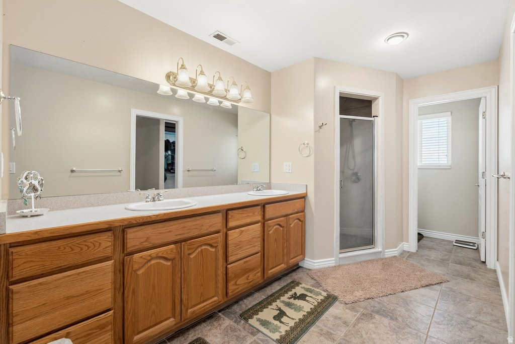 CARAS ACRES - Residential