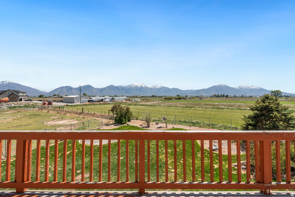 CARAS ACRES - Residential