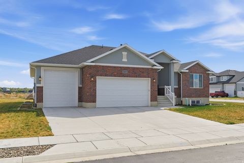 Tiny photo for 2267 W 2855 S, West Haven, UT 84401 (MLS # 2147739)