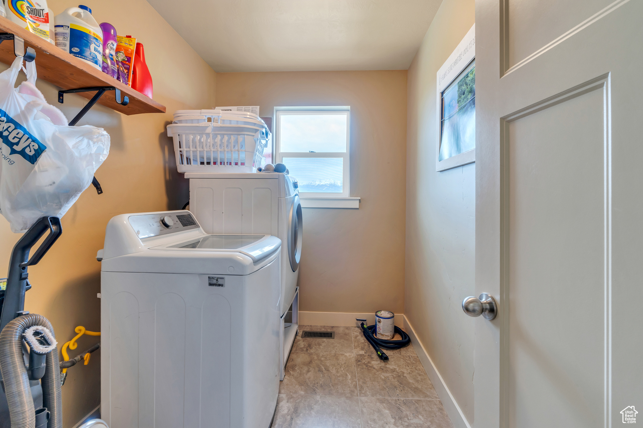 641 W 1450, Springville, Utah image 23