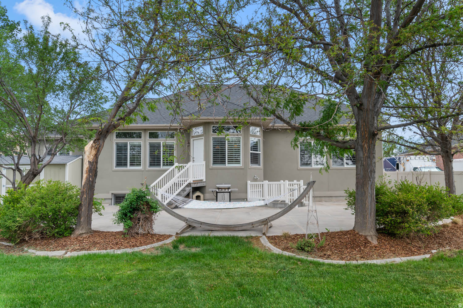 MEADOWS - Residential