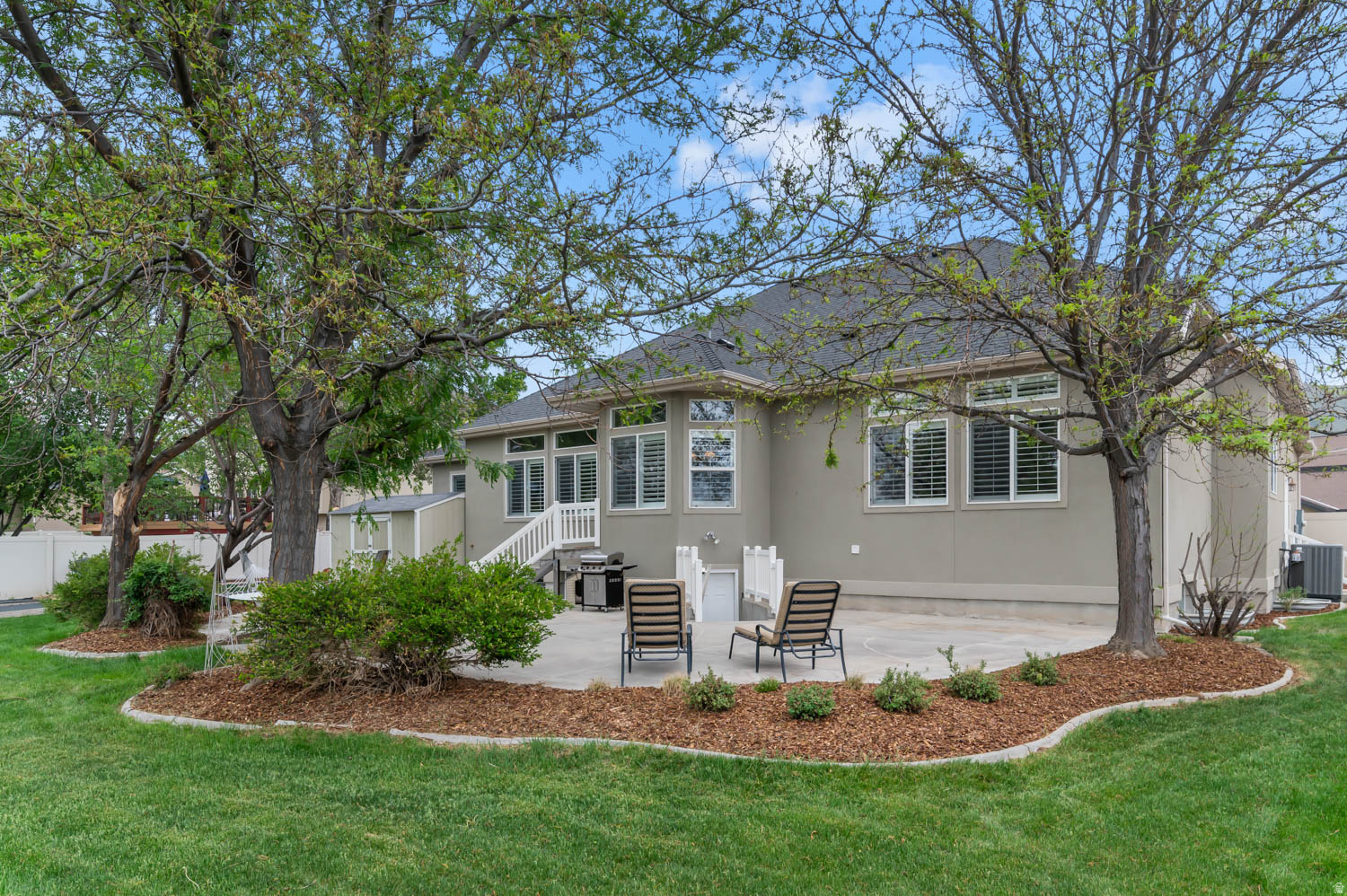 MEADOWS - Residential