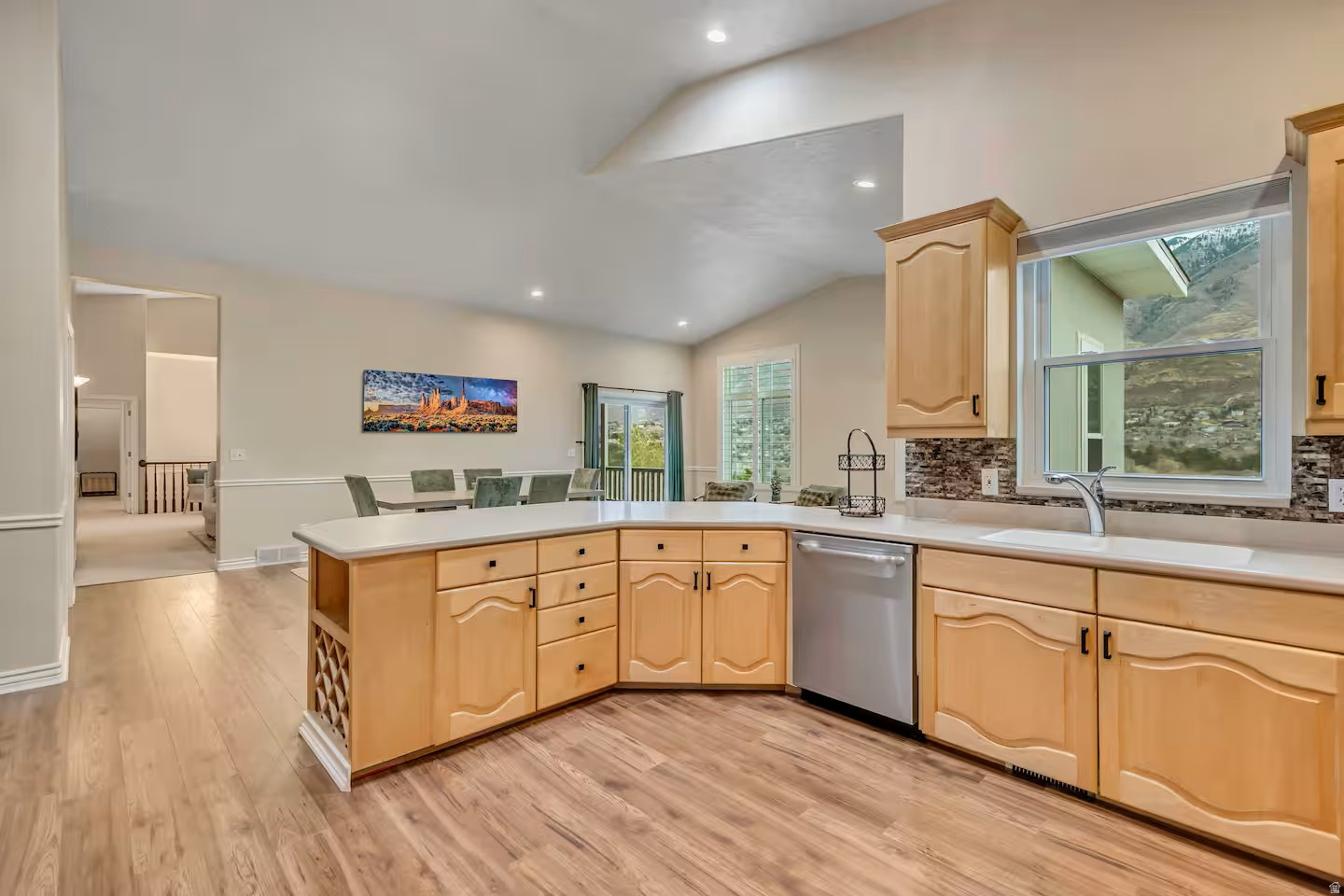 HIDDEN VALLEY HILLS - Residential