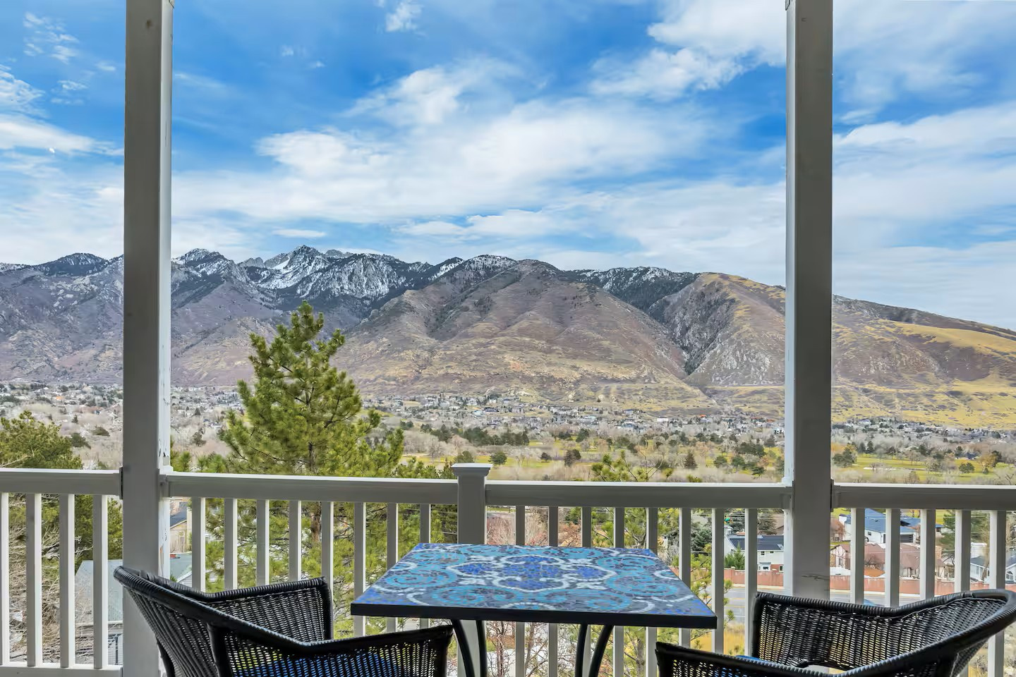 HIDDEN VALLEY HILLS - Residential